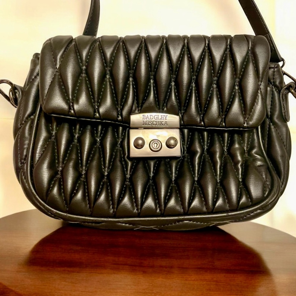 Badgley Mischka Black Quilted Women's Bag - Mob Wife Style